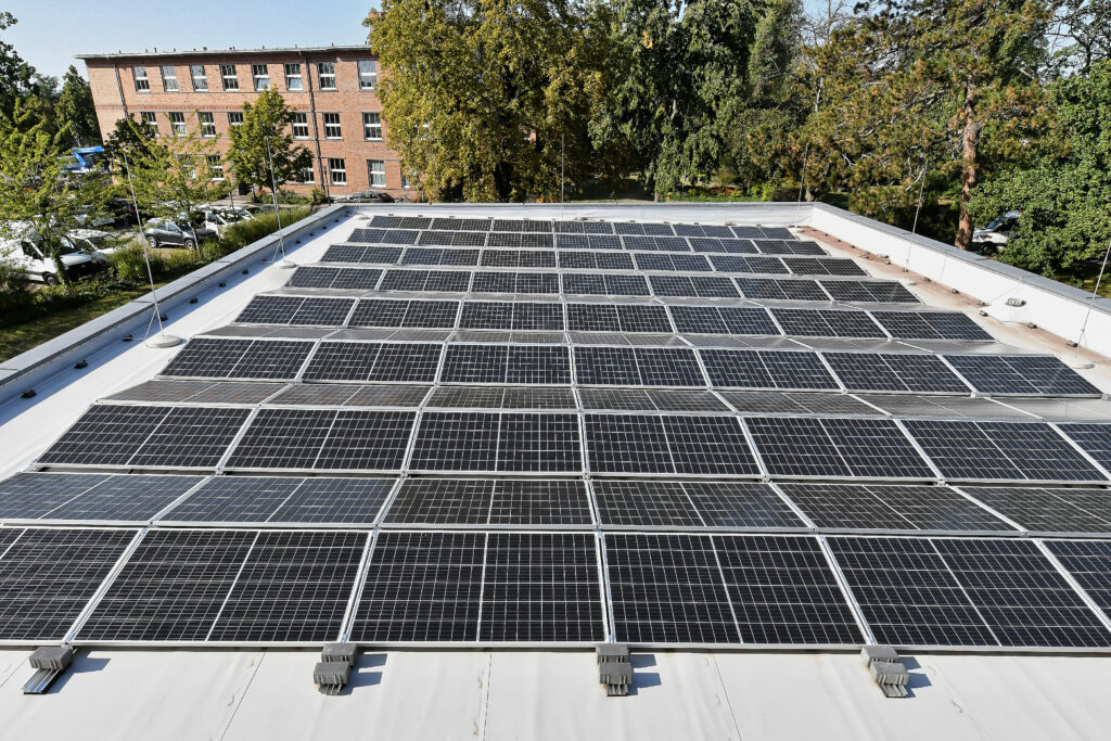 DVV PV Anlage auf einem Dach