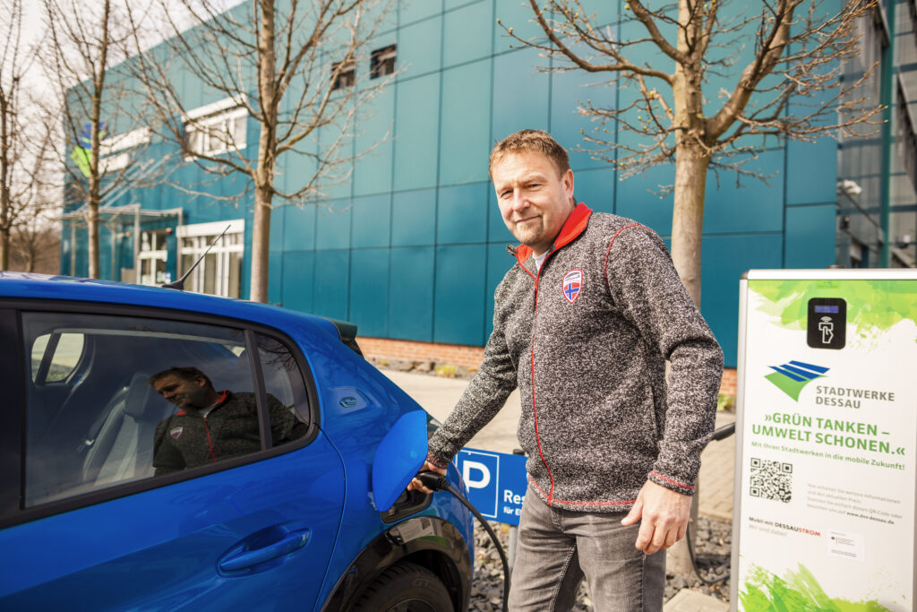 E_Laden_Ralf_Lehmann Grün tanken, Umwelt schonen – an der Ladesäule